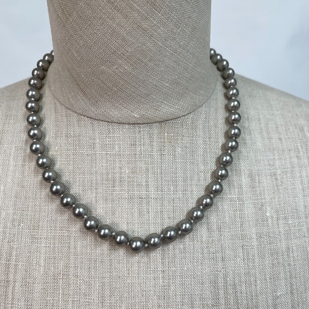 Faux Pearl Silver Gray Beaded Women's Fashion Necklace NWOT